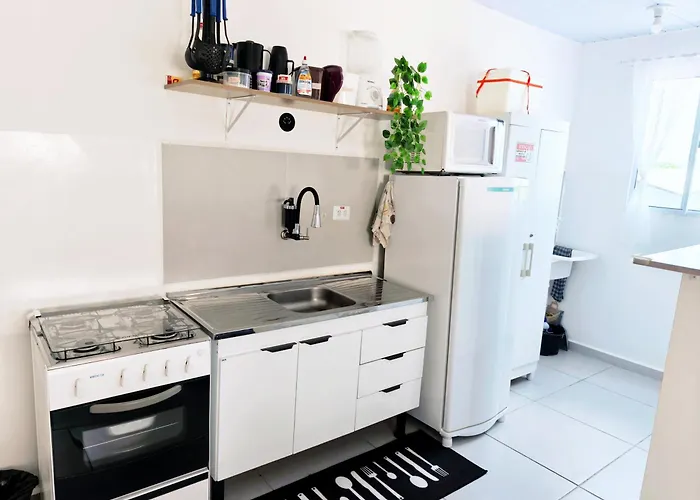 Apartamento Beija Flor - Guarujá - prox a balsa Santos-Guarujá